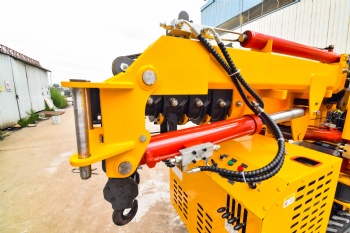 spider crane lifting height 15 meters weight 3 ton